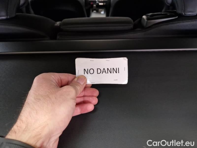 Volvo  XC60 VOLVO  / 2021 / 5P / SUV B4 D AUTOMATICO MOMENTUM PRO #87