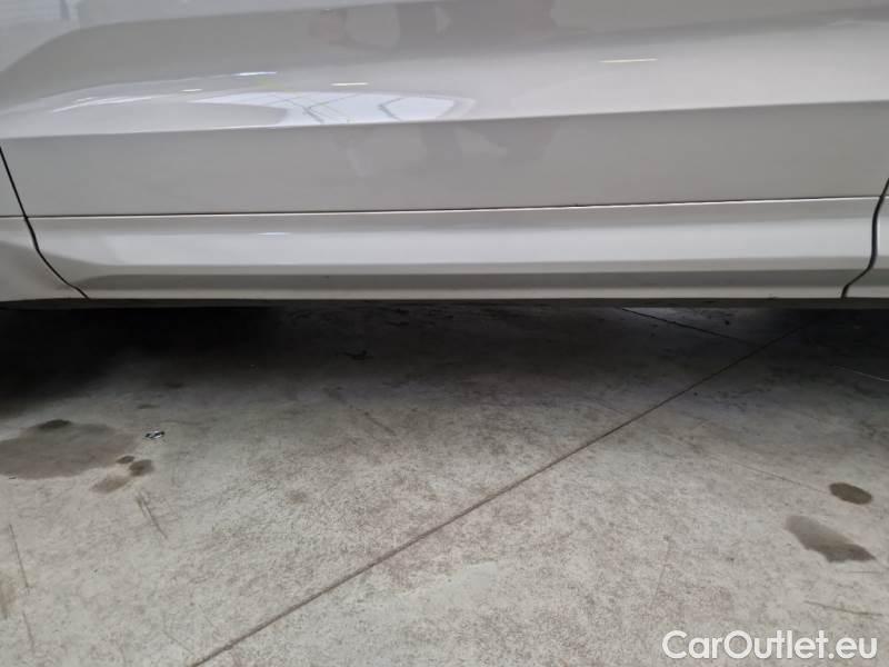 Volvo  XC60 VOLVO  / 2021 / 5P / SUV B4 D AUTOMATICO MOMENTUM PRO #75