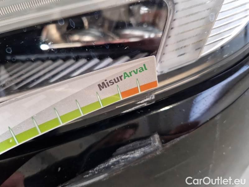 Volvo  V60 VOLVO  / 2019 / 5P / STATION WAGON B4 D AUTOM. MOMENTUM BUSINESS #30