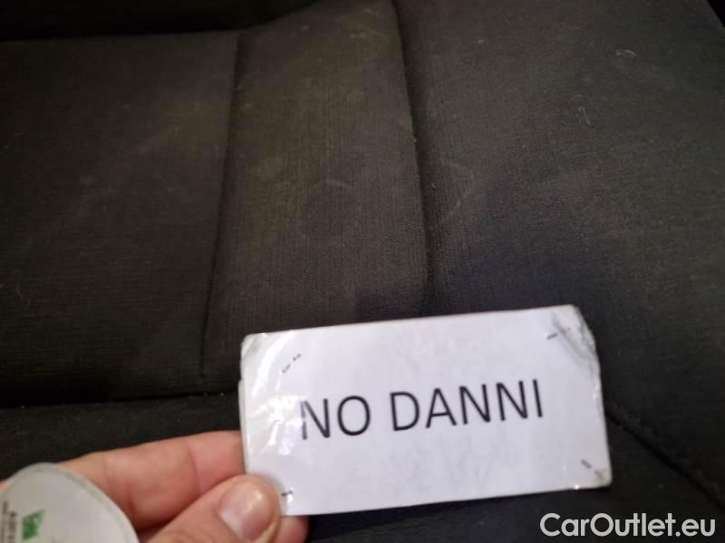 Volvo  V60 VOLVO  / 2019 / 5P / STATION WAGON B4 D AUTOM. MOMENTUM BUSINESS #81