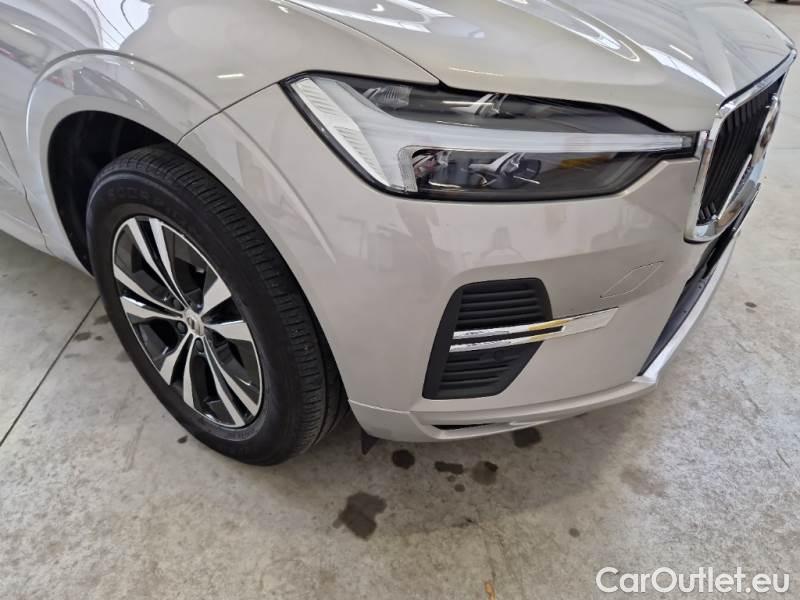 Volvo  XC60 VOLVO  / 2021 / 5P / SUV B4 D AUTOMATICO MOMENTUM PRO #36