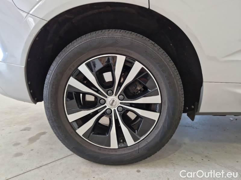 Volvo  XC60 VOLVO  / 2021 / 5P / SUV B4 D AUTOMATICO MOMENTUM PRO #18