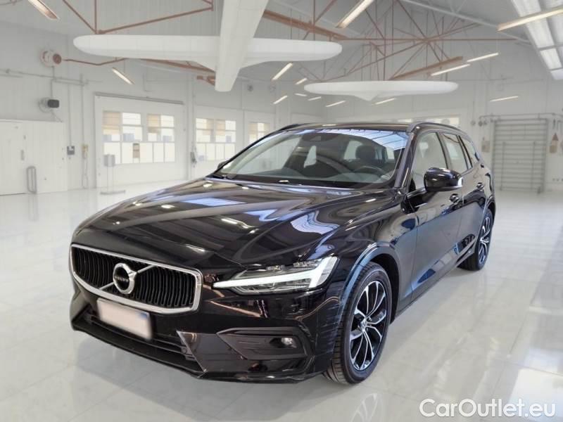 Volvo  V60 VOLVO  / 2019 / 5P / STATION WAGON B4 D AUTOM. MOMENTUM BUSINESS #1