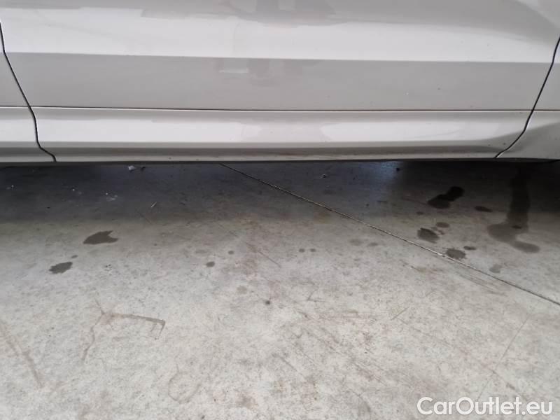 Volvo  XC60 VOLVO  / 2021 / 5P / SUV B4 D AUTOMATICO MOMENTUM PRO #46