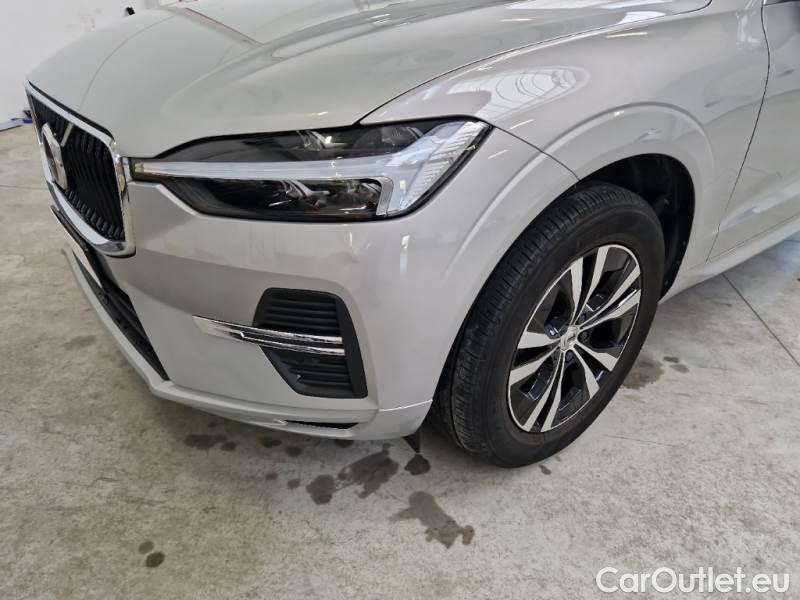Volvo  XC60 VOLVO  / 2021 / 5P / SUV B4 D AUTOMATICO MOMENTUM PRO #30
