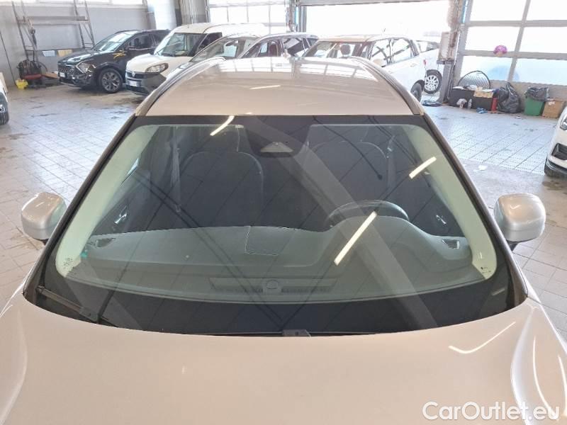 Volvo  XC60 VOLVO  / 2021 / 5P / SUV B4 D AWD AUTOMATICO MOMENTUM PRO #10