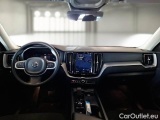 Volvo  XC60 VOLVO  / 2021 / 5P / SUV B4 D AWD AUTOMATICO MOMENTUM PRO #3
