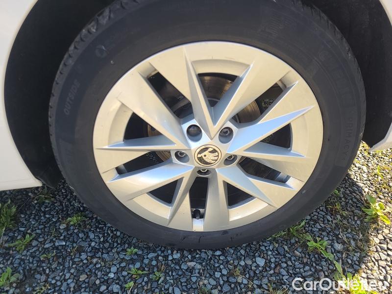  Skoda  Octavia  Lim. (NX3)(2020) Oct. 2.0TDI 110 Style AT 5d #6