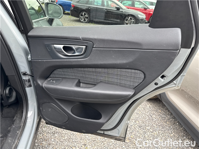 Volvo  XC60  B4 D Core AWD AT #5