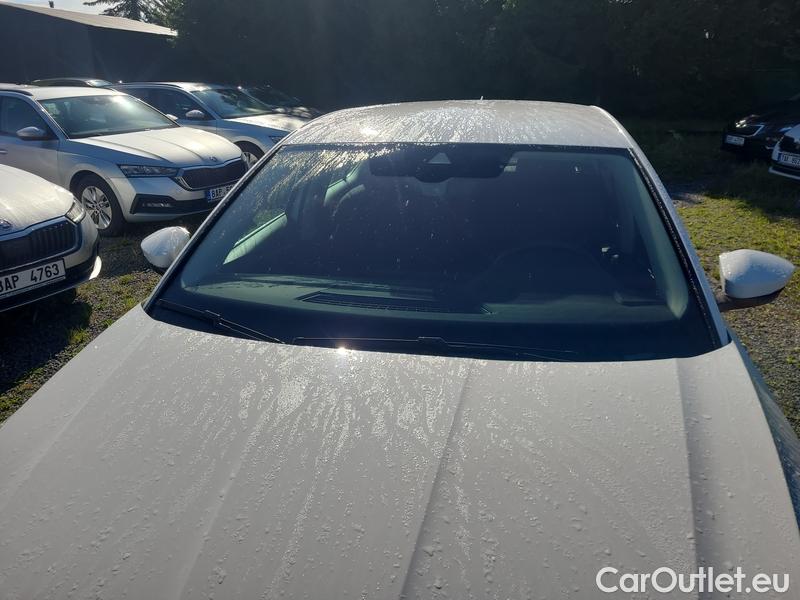  Skoda  Octavia  Lim. (NX3)(2020) Oct. 2.0TDI 110 Style AT 5d #1