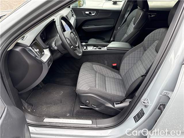 Volvo  XC60  B4 D Core AWD AT #7