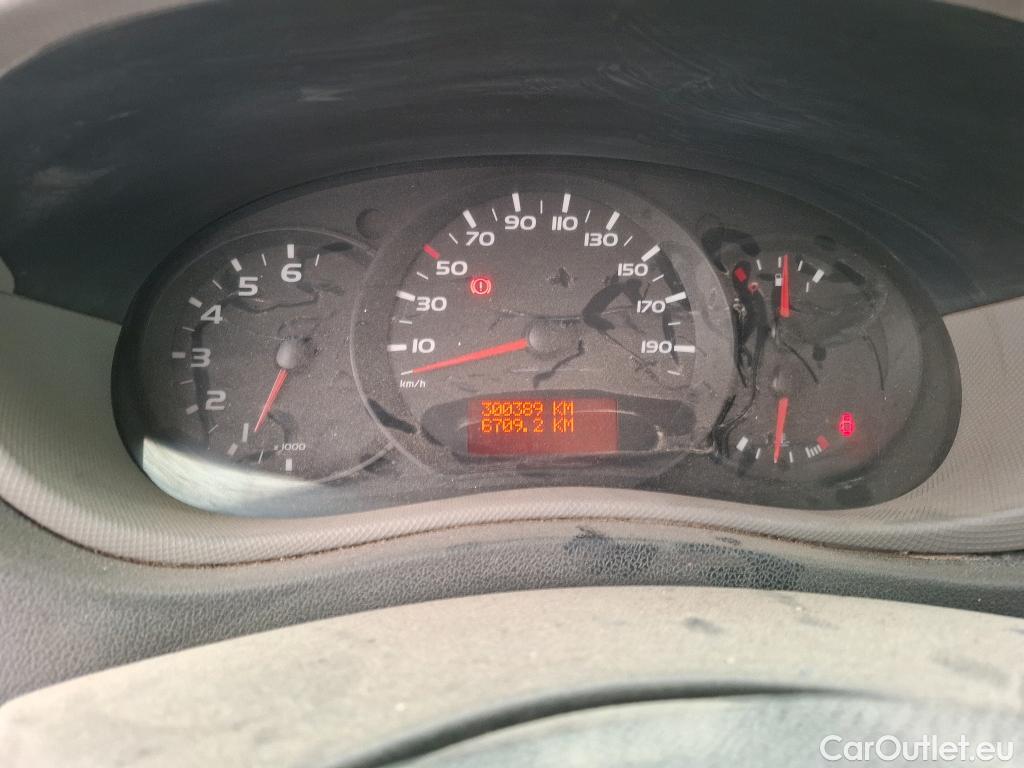 Renault  Master RENAULT  VU 4p Fourgon Gd Conf F3500 L2H2 dCi 125 #6