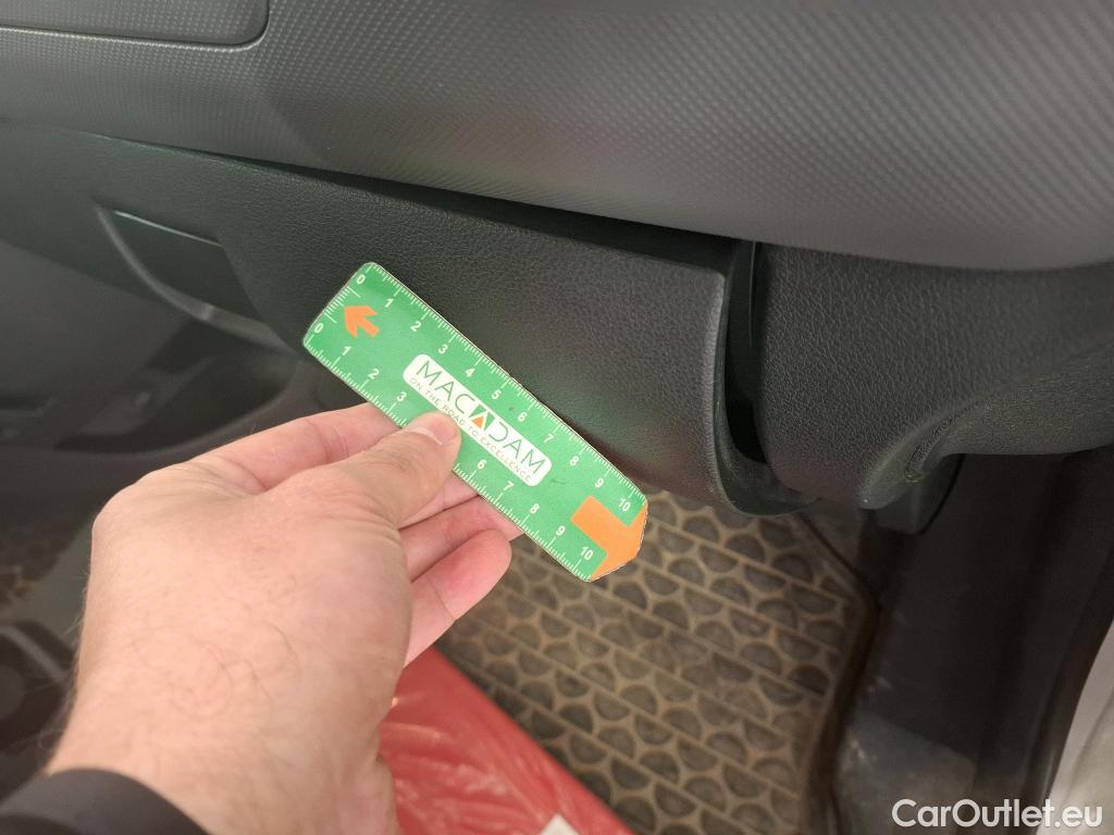  Peugeot  Partner PEUGEOT  VU 4p Fourgonnette BLUEHDI 100 STD PREMIUM PACK #12