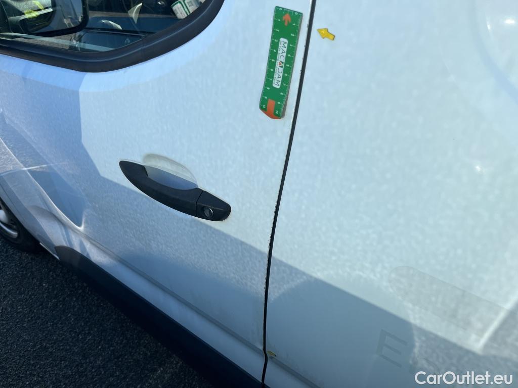  Citroen  Berlingo CITROEN  VU 4p Fourgonnette Taille M 650kg BlueHDi 75 BVM Club #12