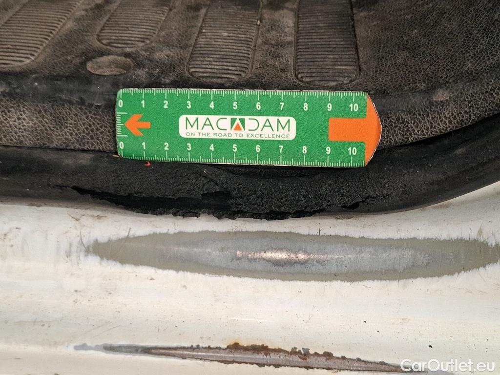 Renault  Master RENAULT  VU 4p Fourgon FG GCf Trac F3500 L2H2 dCi 125 #48