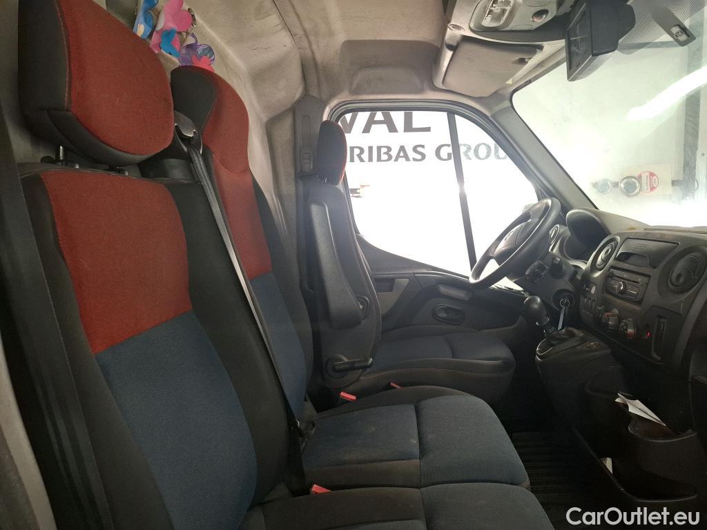 Renault  Master RENAULT  VU 4p Fourgon FG GCf Trac F3500 L2H2 dCi 125 #8