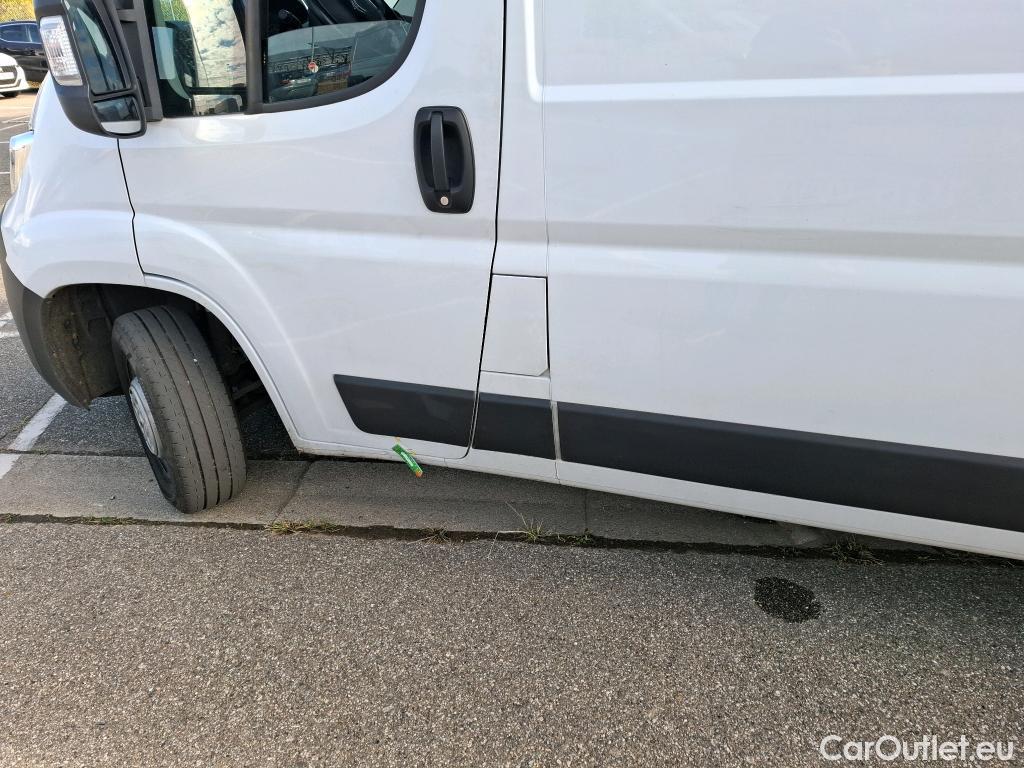  Citroen  Jumper CITROEN  / 2014 / 4P / Fourgon tôlé 33 L2H2 BlueHDi 140 S&S BVM6 Club #17