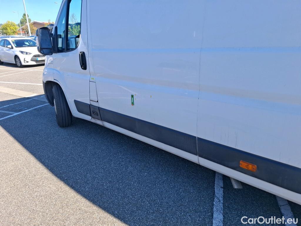 Fiat  Ducato FIAT  VU 4p Fourgon Maxi 3 5 XL H2 2 3 Mjet 130 Pack Pro Nav #64