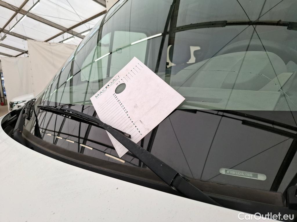 Renault  Master RENAULT  VU 4p Fourgon Gd Conf F3500 L2H2 dCi 125 #24