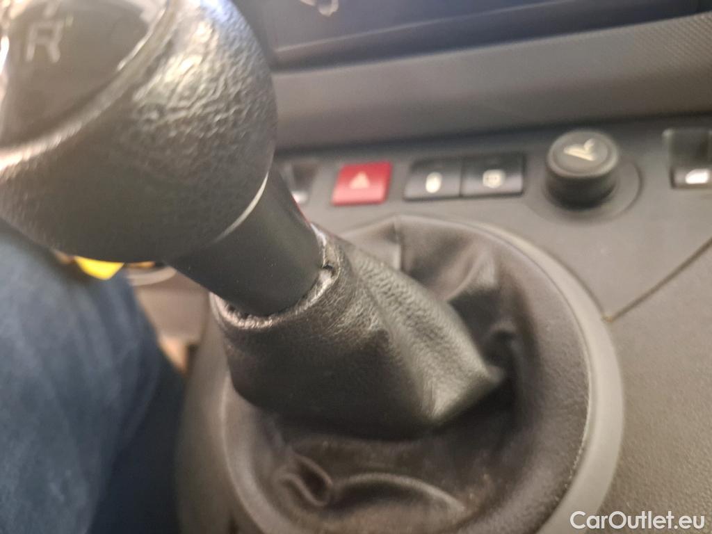  Peugeot  Partner  L1 Premium Pack 1.6 HDi 100CV BVM5 E6 #19