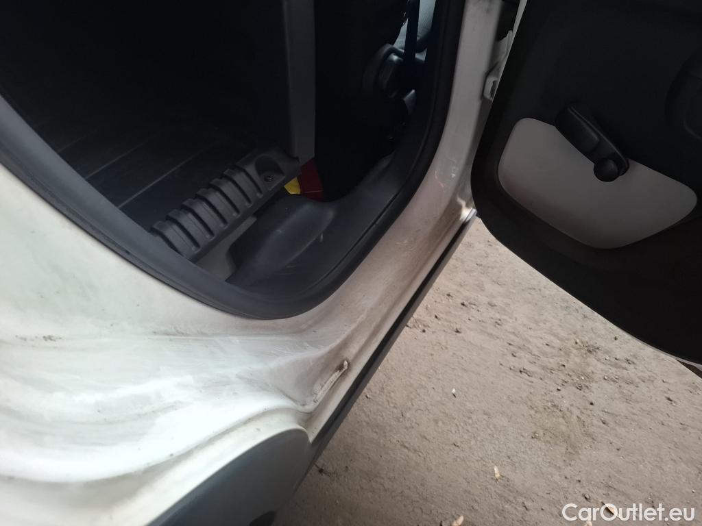  Citroen  C3  Société Feel 1.5 BlueHDI 100CV BVM6 E6dT #47