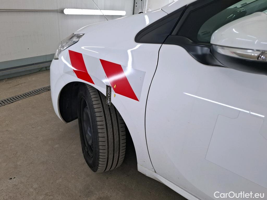  Peugeot  208  Affaire Premium Pack 1.6 HDi 75CV BVM5 E6 #16