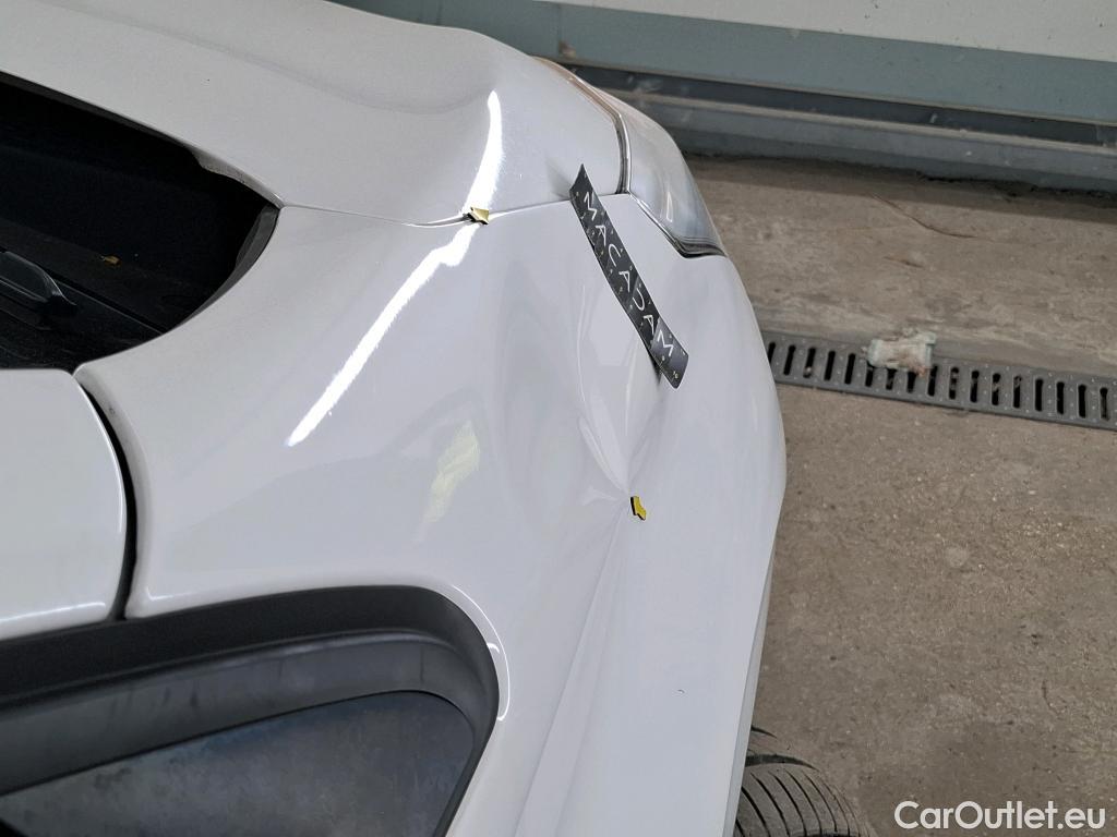  Peugeot  208  Affaire Premium Pack 1.6 HDi 75CV BVM5 E6 #3