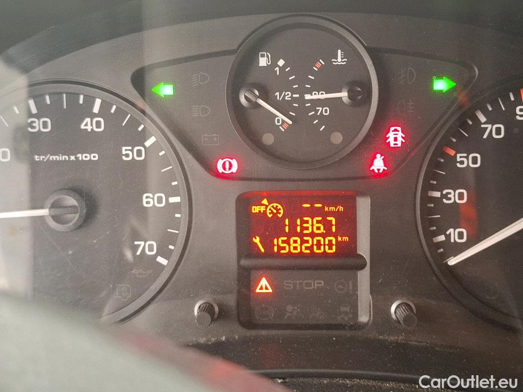  Peugeot  Partner PEUGEOT  VU 4p Fourgonnette BLUEHDI 100 STD PREMIUM PACK #10