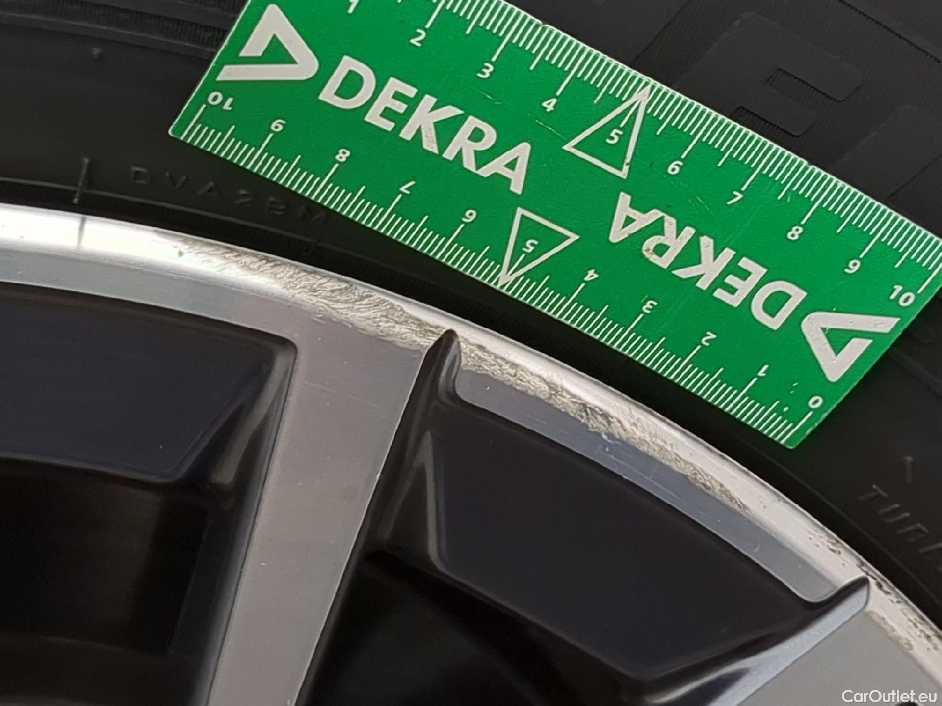  Bmw  2 Tourer BMW Série 2 Active Tourer / 2021 / 5P / monospace 225e xDrive 245ch Business Design DKG7 #22