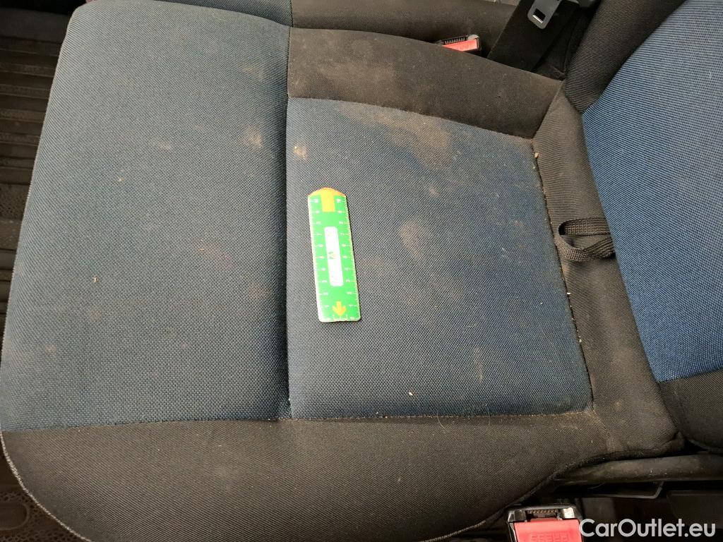 Renault  Master RENAULT  VU 4p Fourgon FG GCf Trac F3500 L2H2 dCi 125 #76