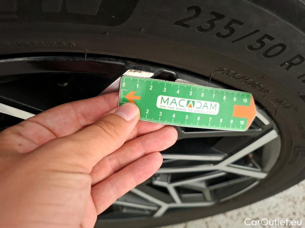  Hyundai  Tucson HYUNDAI  / 2020 / 5P / SUV 1.6 PHEV 265 HTRAC N LINE EXECU 4WD AUTO #40