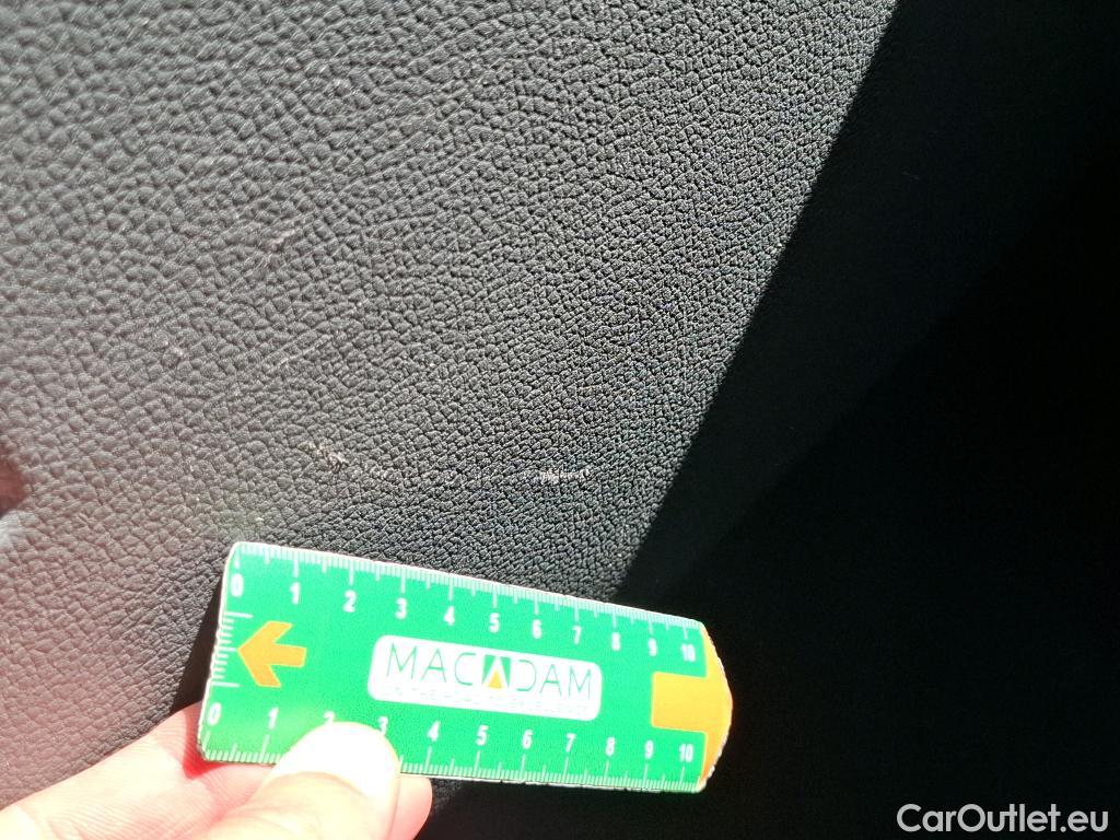  Volkswagen  Transporter VOLKSWAGEN  / 2019 / 4P / Fourgon tôlé 2.0 TDi 150 DSG7 L1H1 Business Line Plus #13