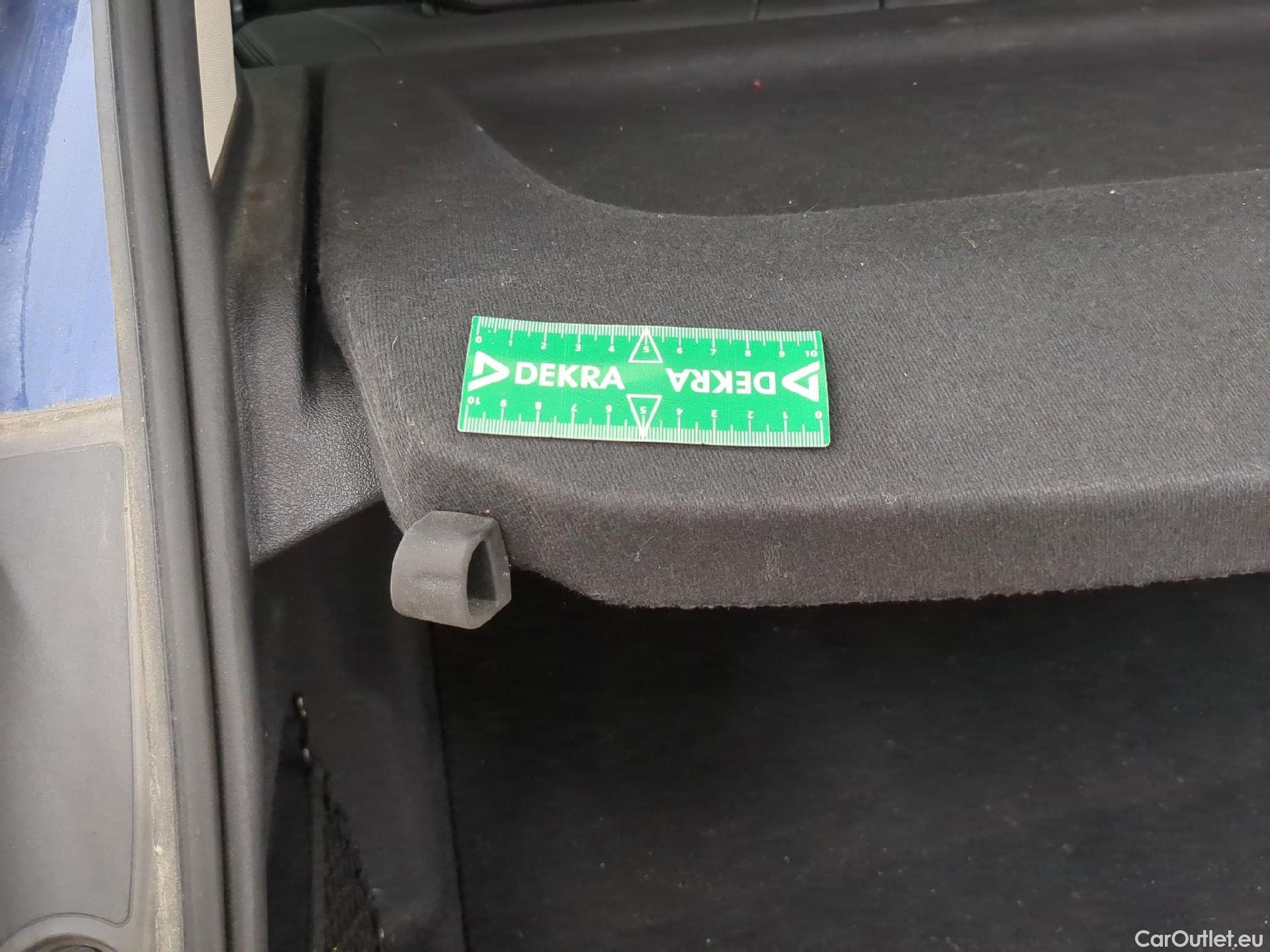  Bmw  2 Tourer BMW Série 2 Active Tourer / 2021 / 5P / monospace 225e xDrive 245ch Business Design DKG7 #10