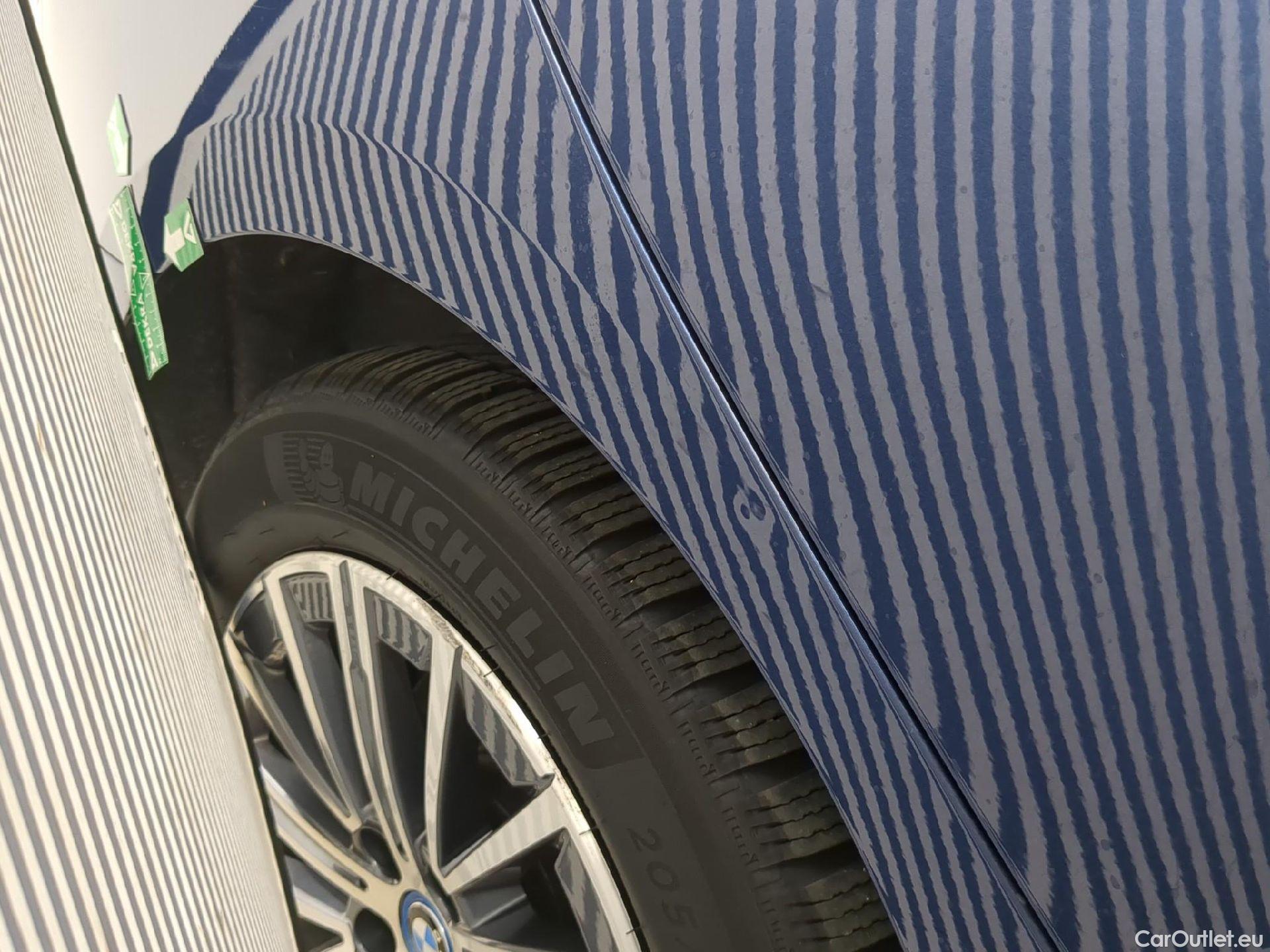  Bmw  2 Tourer BMW Série 2 Active Tourer / 2021 / 5P / monospace 225e xDrive 245ch Business Design DKG7 #37