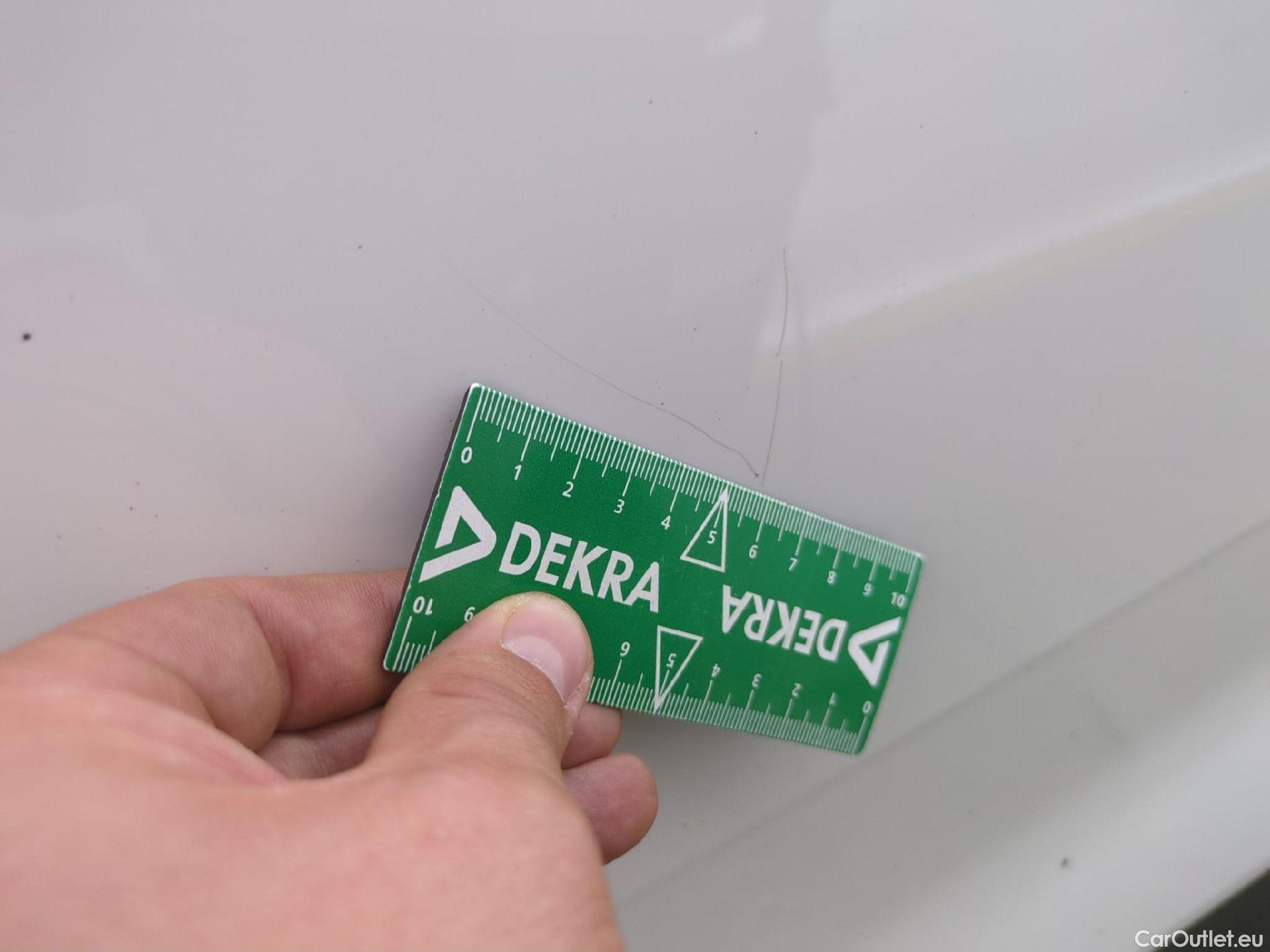  DS  DS7 DS DS 7 Crossback / 2017 / 5P / SUV BlueHDi 130 Auto PERFORMANCE Line #22