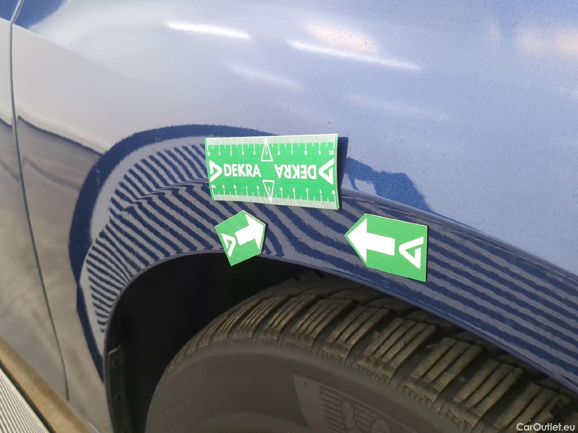  Bmw  2 Tourer BMW Série 2 Active Tourer / 2021 / 5P / monospace 225e xDrive 245ch Business Design DKG7 #39