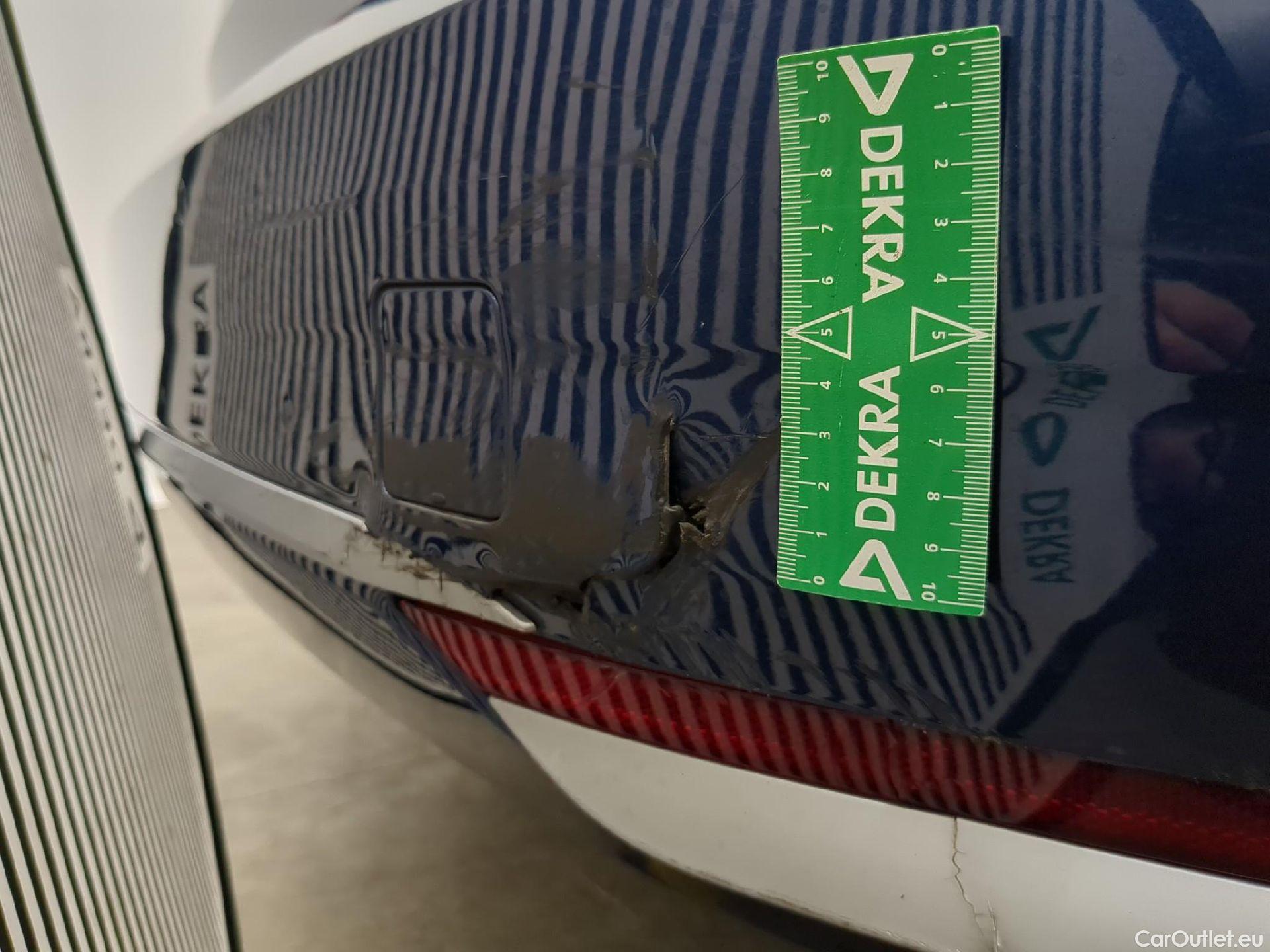  Bmw  2 Tourer BMW Série 2 Active Tourer / 2021 / 5P / monospace 225e xDrive 245ch Business Design DKG7 #26