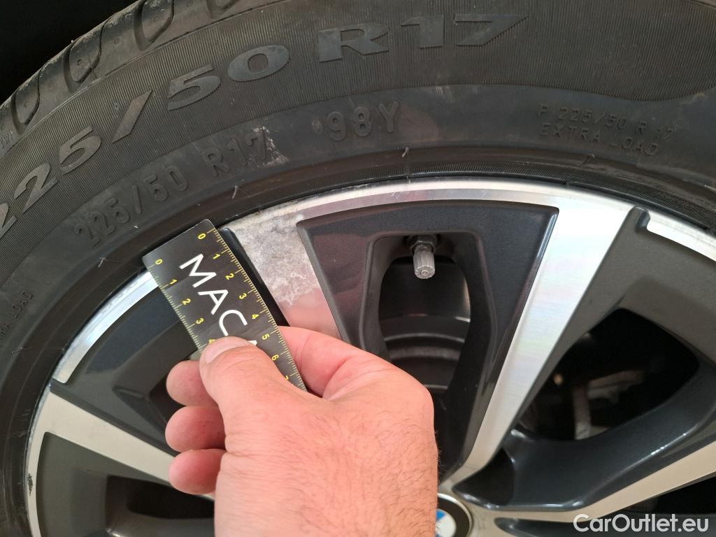  Bmw  Serie 3 Série 3 Berline 318 d Lounge 2.0 150CV BVA8 E6d #13