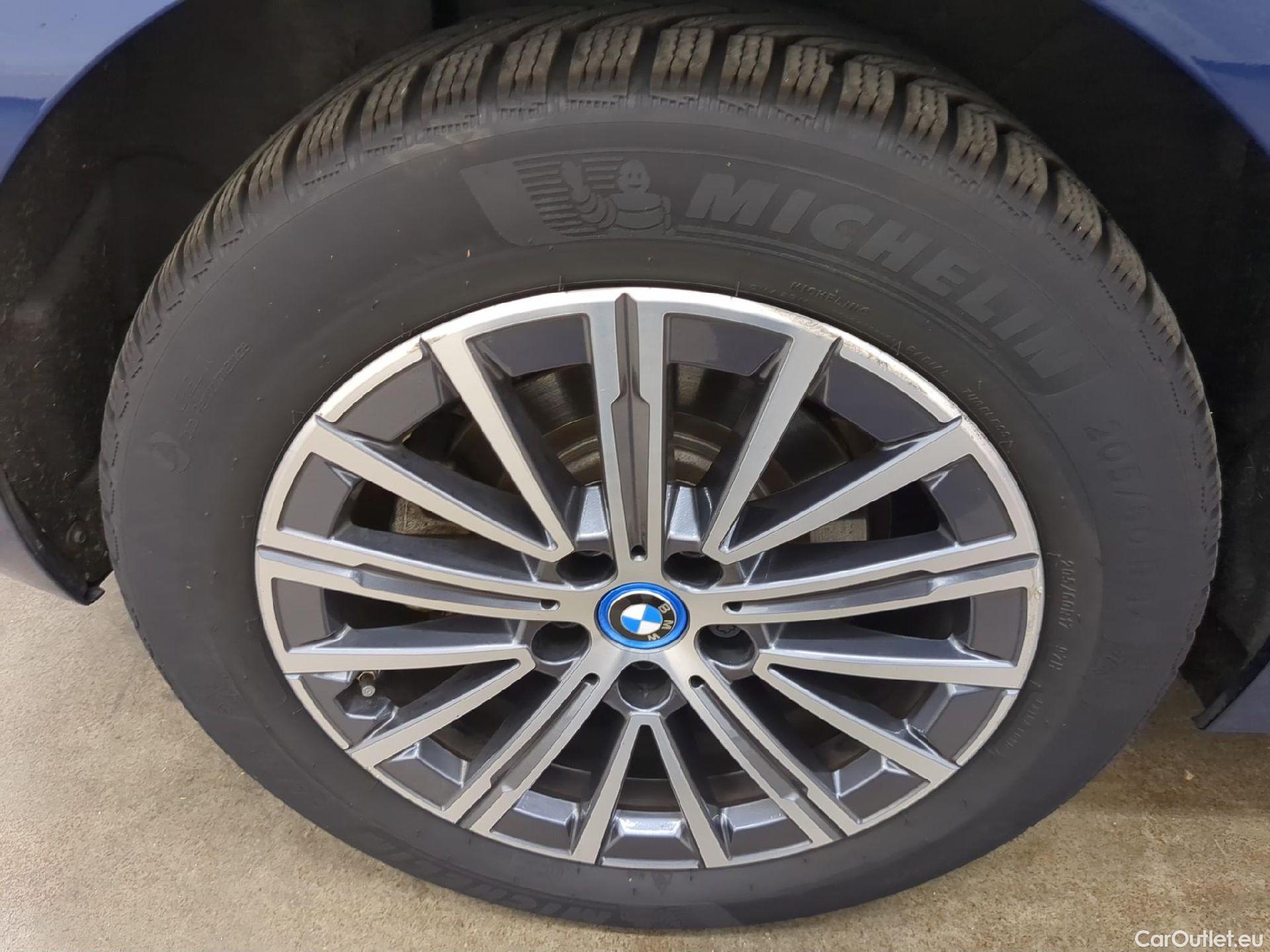  Bmw  2 Tourer BMW Série 2 Active Tourer / 2021 / 5P / monospace 225e xDrive 245ch Business Design DKG7 #9