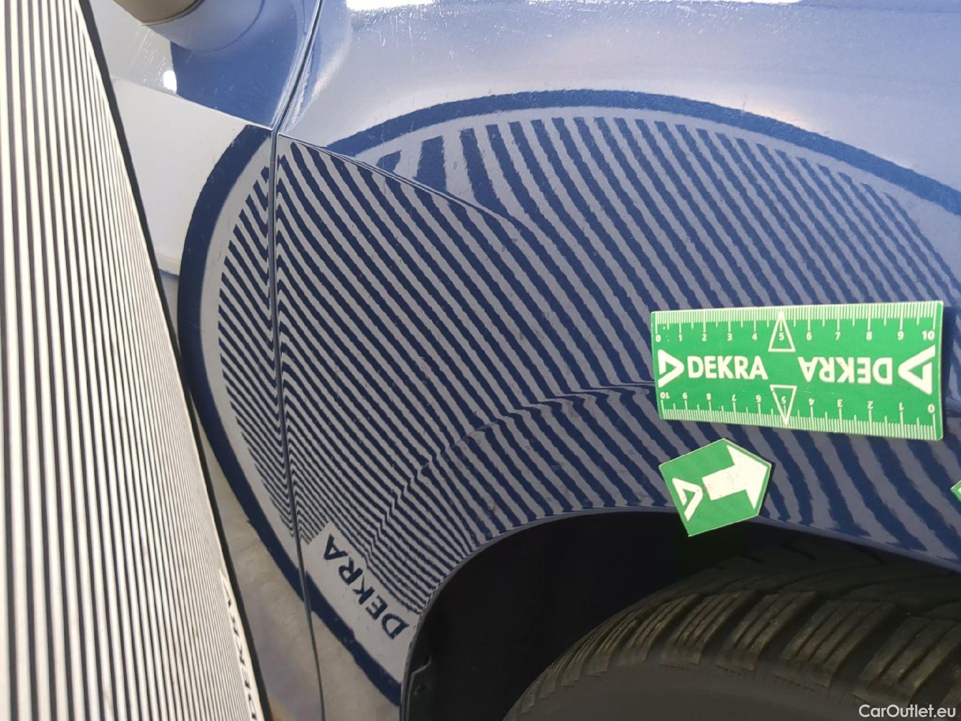  Bmw  2 Tourer BMW Série 2 Active Tourer / 2021 / 5P / monospace 225e xDrive 245ch Business Design DKG7 #40