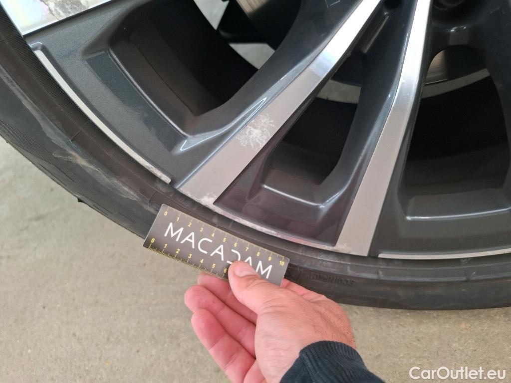  Bmw  Serie 3 Série 3 Berline 318 d Lounge 2.0 150CV BVA8 E6d #15