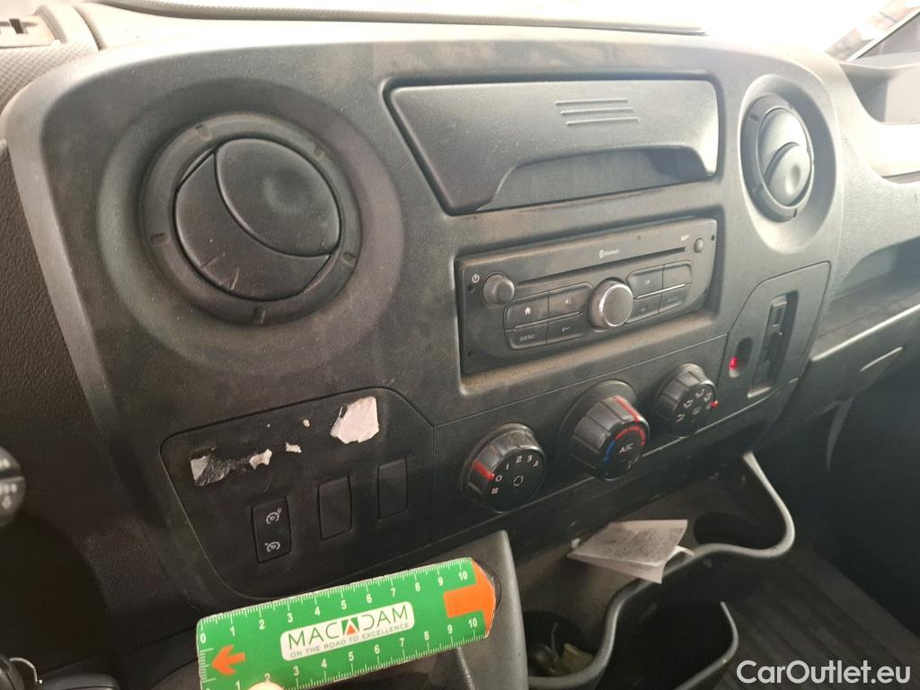 Renault  Master RENAULT  VU 4p Fourgon FG GCf Trac F3500 L2H2 dCi 125 #86