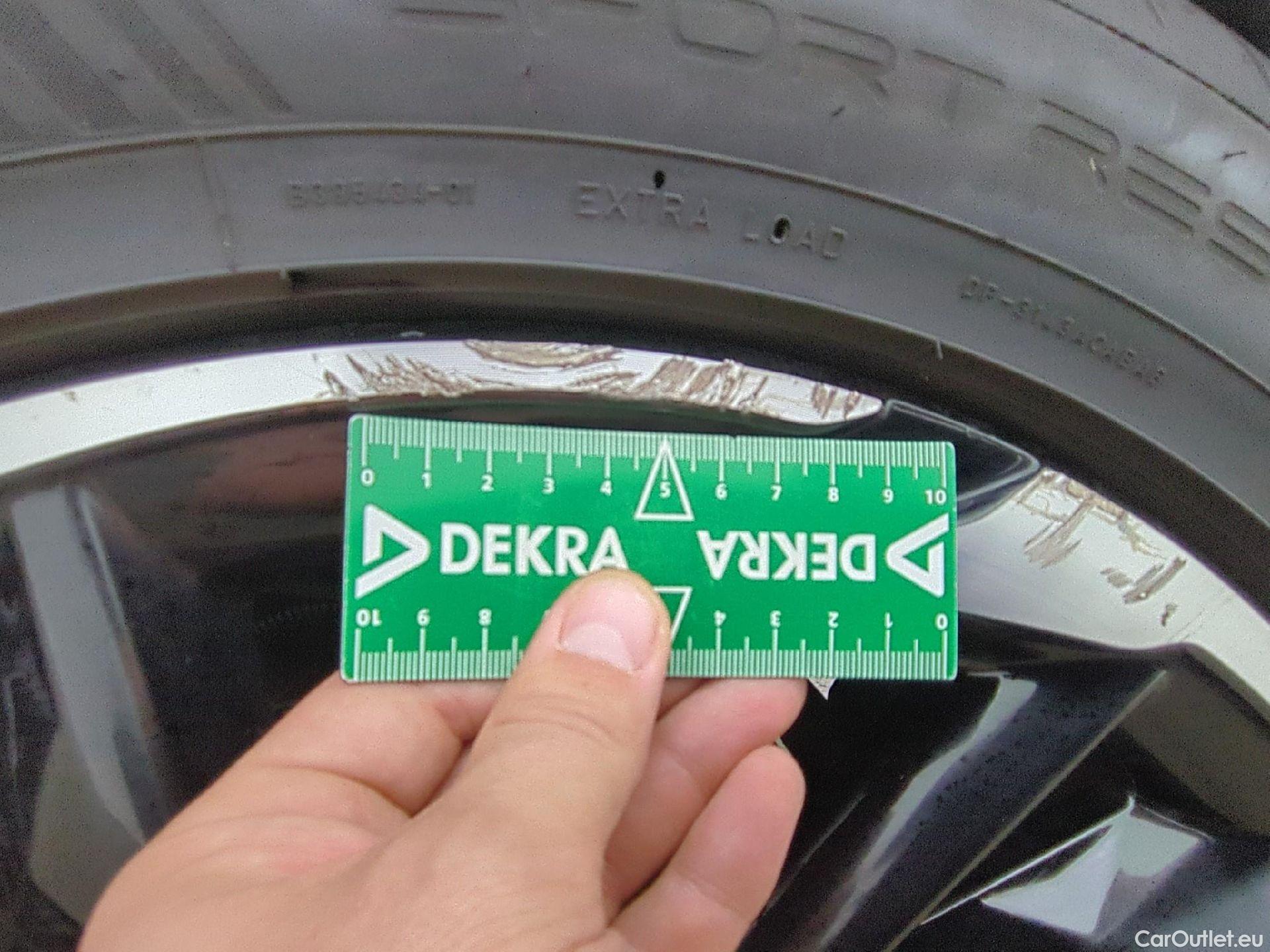  DS  DS7 DS DS 7 Crossback / 2017 / 5P / SUV BlueHDi 130 Auto PERFORMANCE Line #13