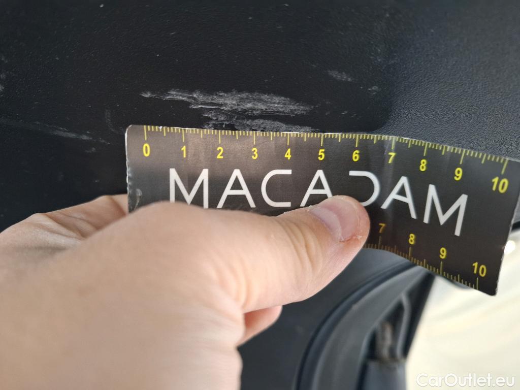  Jaguar  F-PACE JAGUAR  5p SUV  Portfolio 2L D 180ch BVA 4x4 #28