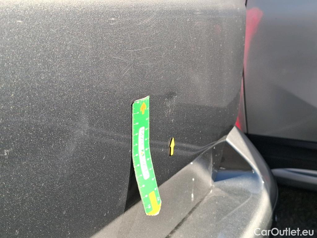  Volkswagen  Transporter VOLKSWAGEN  / 2019 / 4P / Fourgon tôlé 2.0 TDi 150 DSG7 L1H1 Business Line Plus #17