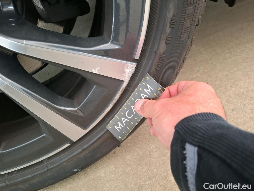  Bmw  Serie 3 Série 3 Berline 318 d Lounge 2.0 150CV BVA8 E6d #14