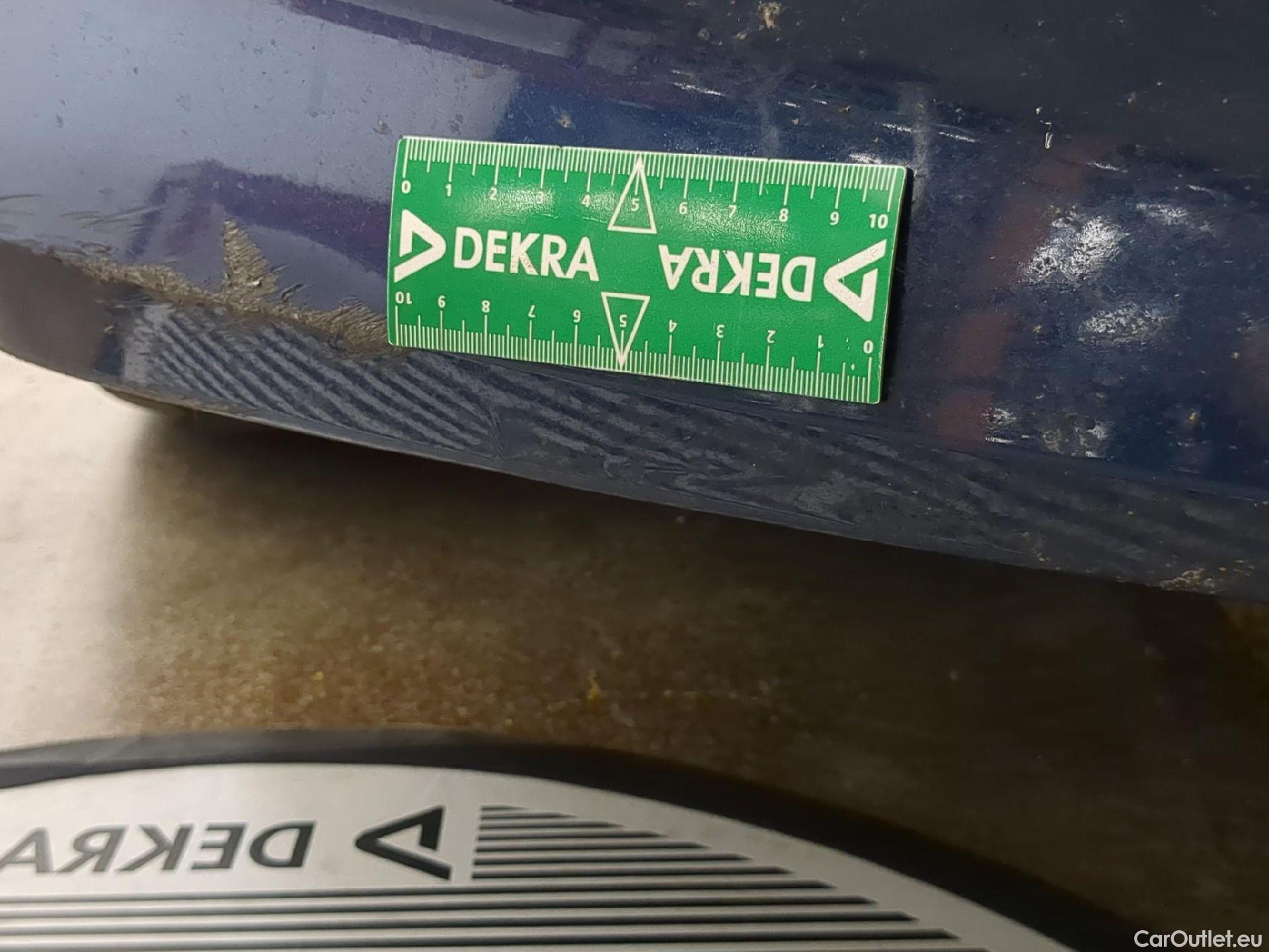  Bmw  2 Tourer BMW Série 2 Active Tourer / 2021 / 5P / monospace 225e xDrive 245ch Business Design DKG7 #44