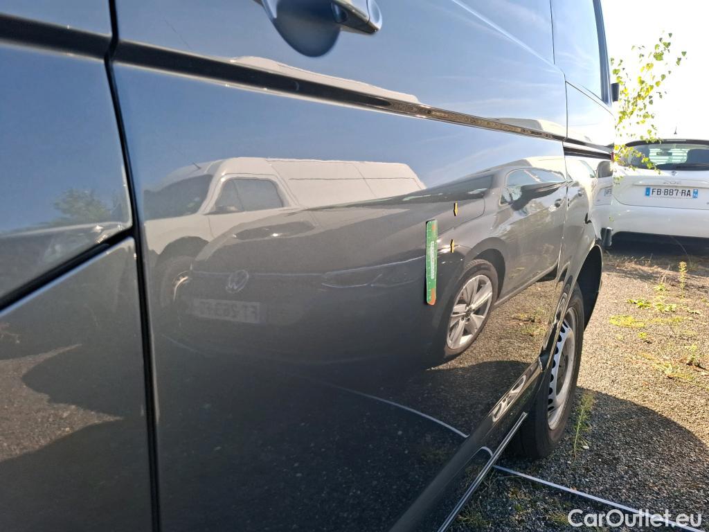  Volkswagen  Transporter VOLKSWAGEN  / 2019 / 4P / Fourgon tôlé 2.0 TDi 150 DSG7 L1H1 Business Line Plus #23