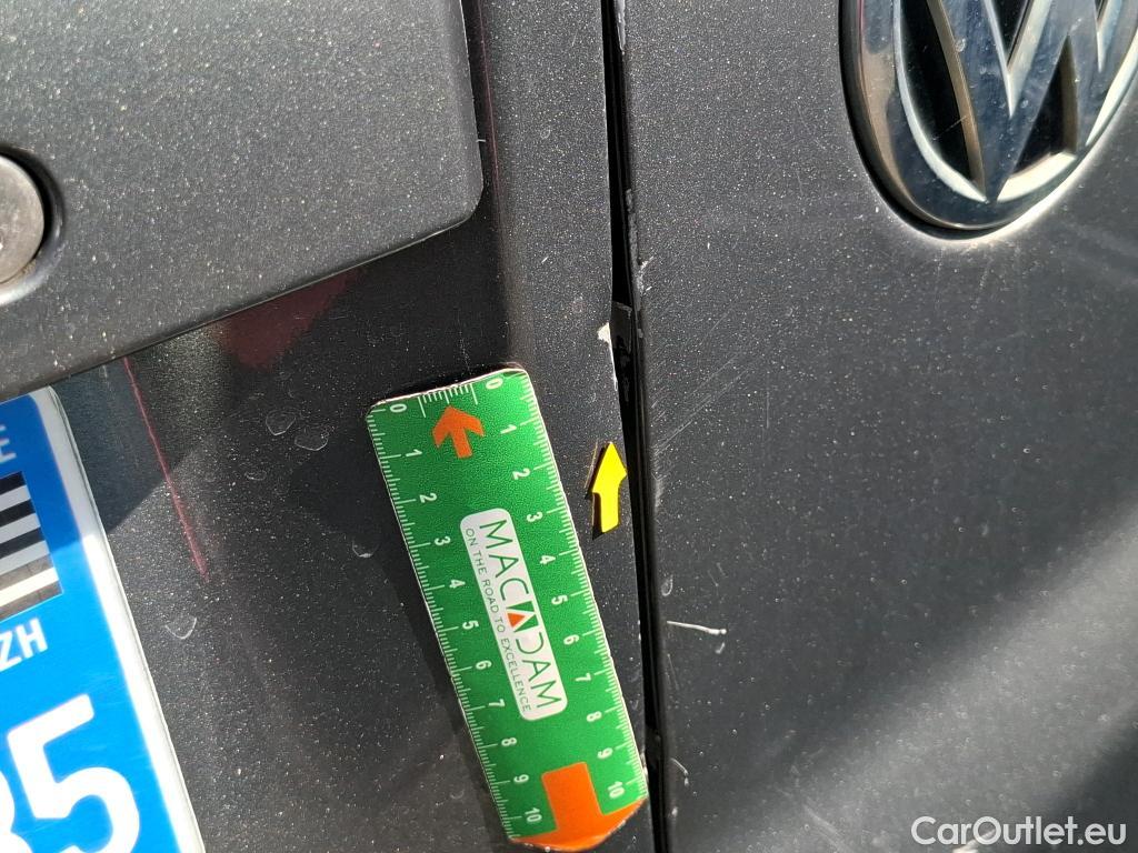  Volkswagen  Transporter VOLKSWAGEN  / 2019 / 4P / Fourgon tôlé 2.0 TDi 150 DSG7 L1H1 Business Line Plus #4