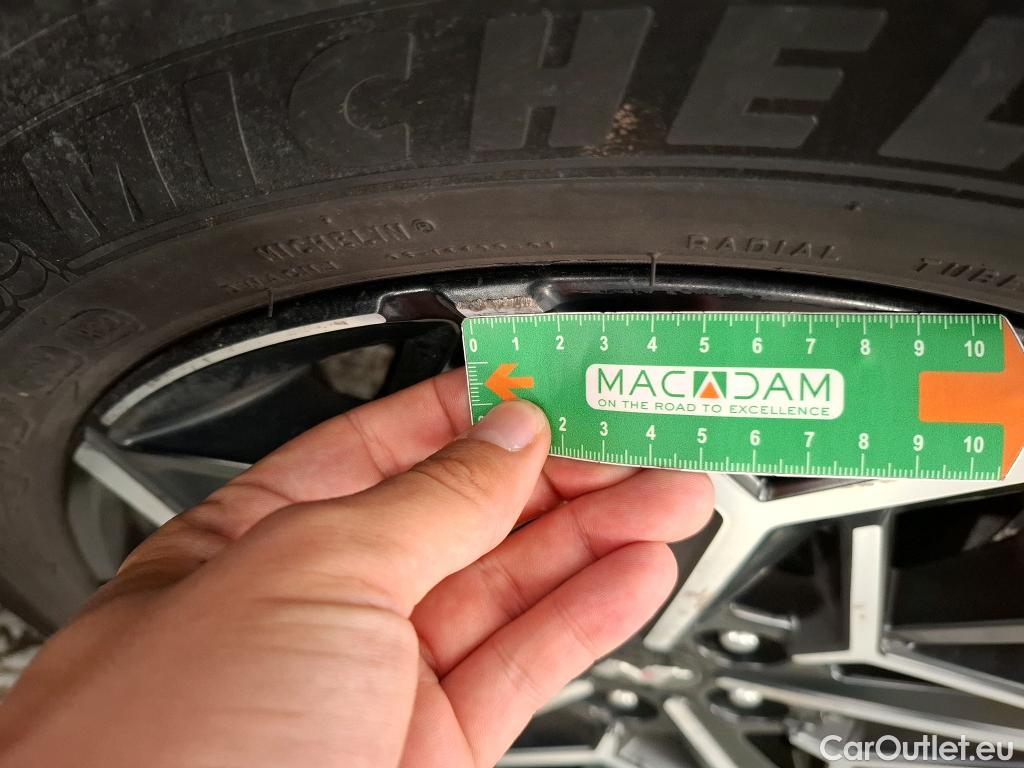  Hyundai  Tucson HYUNDAI  / 2020 / 5P / SUV 1.6 PHEV 265 HTRAC N LINE EXECU 4WD AUTO #39